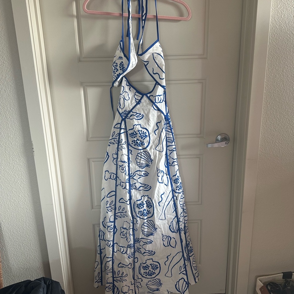 https://us.saboskirt.com/products/eliska-dress